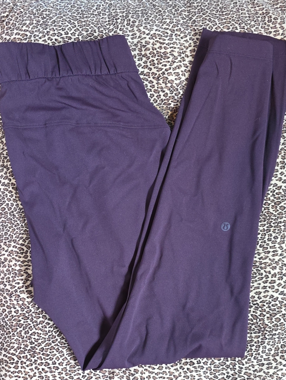 lululemon athletica Plum Cropped Pa Ts